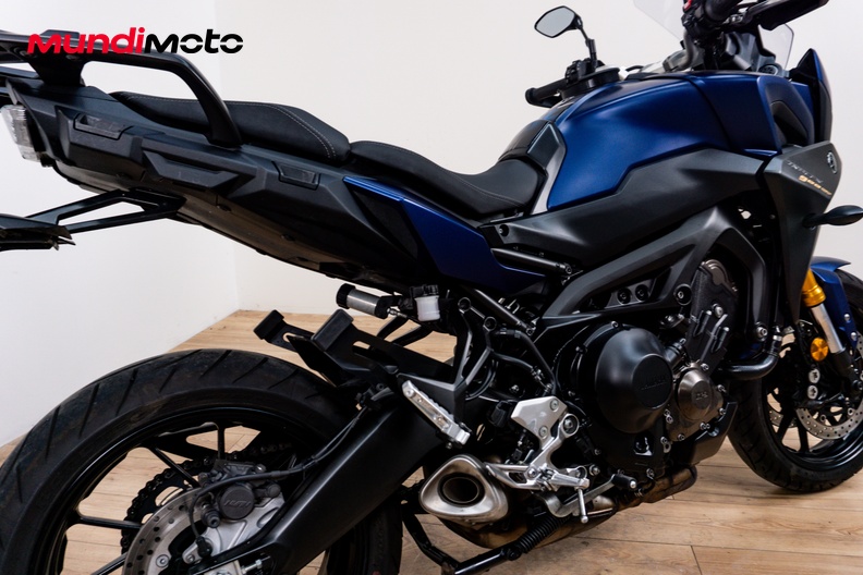 Motorbike image 3