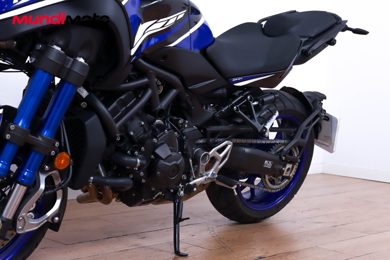 Motorbike image 8