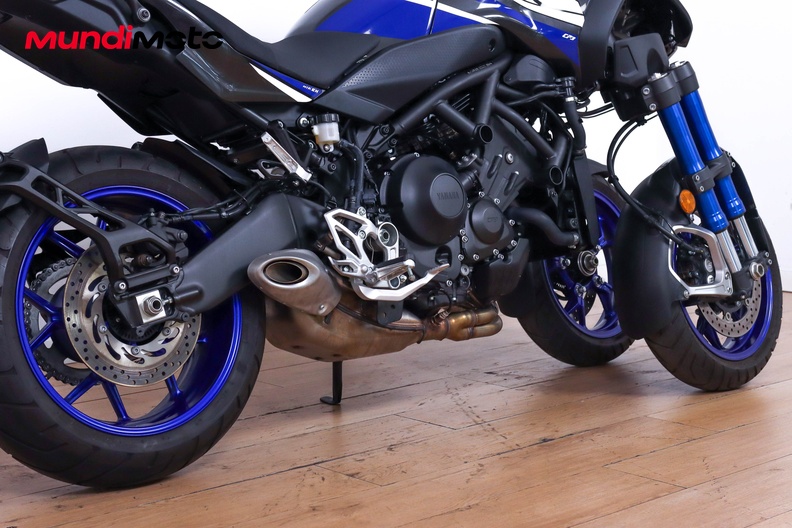 Motorbike image 3