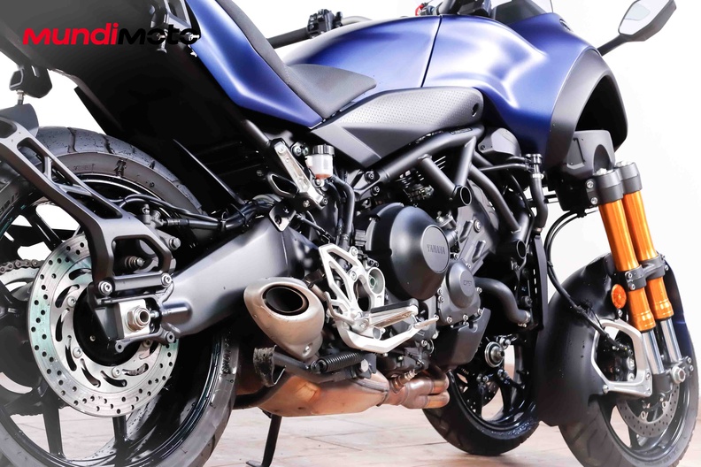 Motorbike image 3