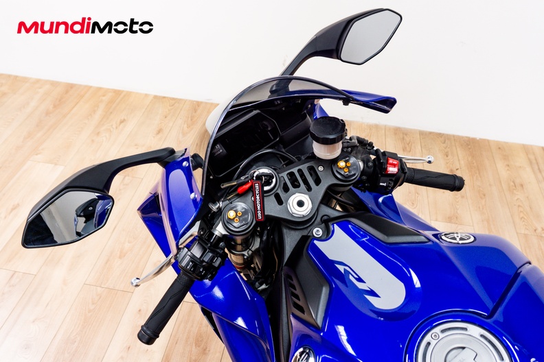 Motorbike image 10
