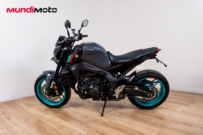 Motorbike image 5