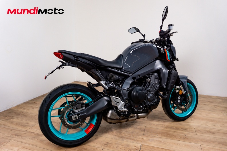 Motorbike image 2