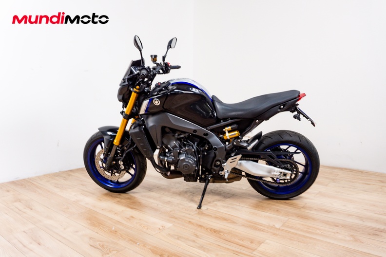 Motorbike image 5