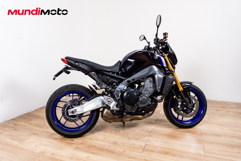 Motorbike image 2