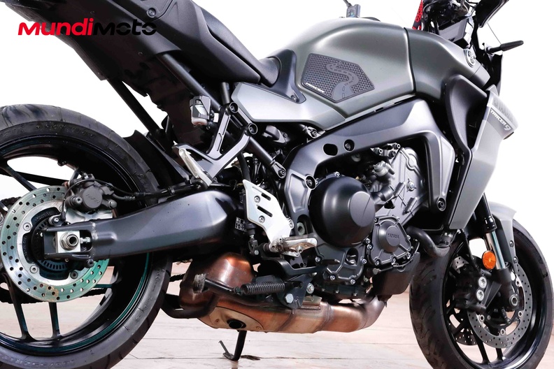 Motorbike image 3