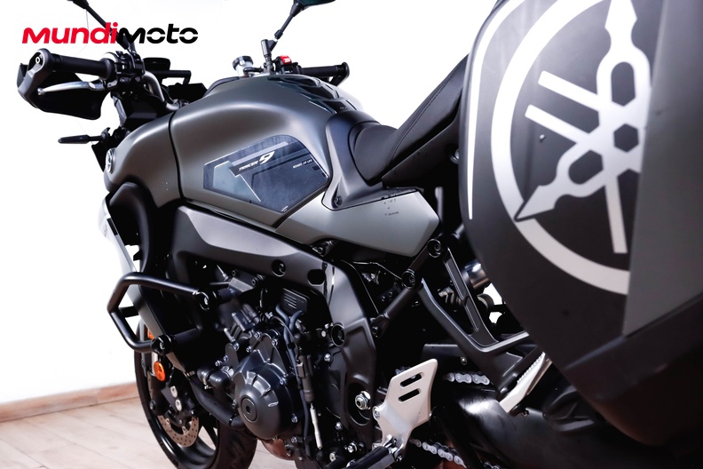 Motorbike image 9