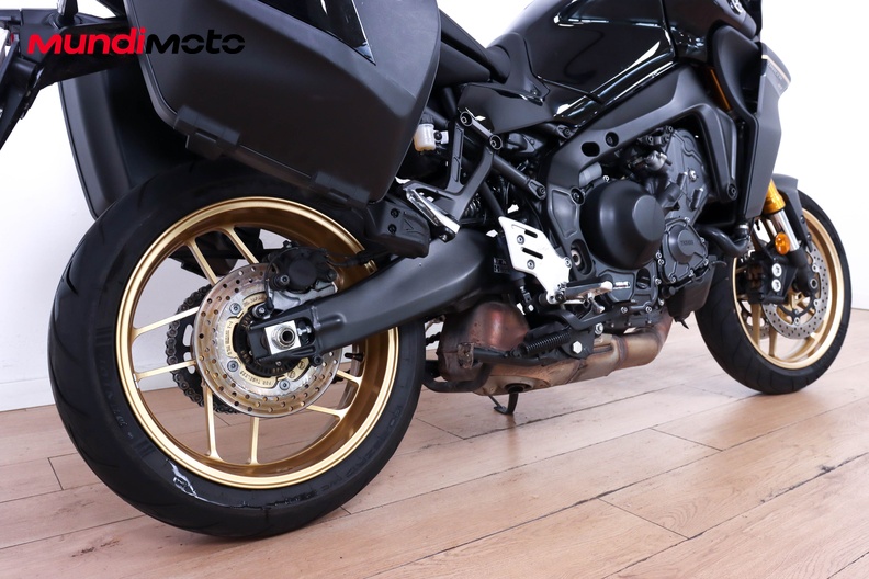 Motorbike image 3