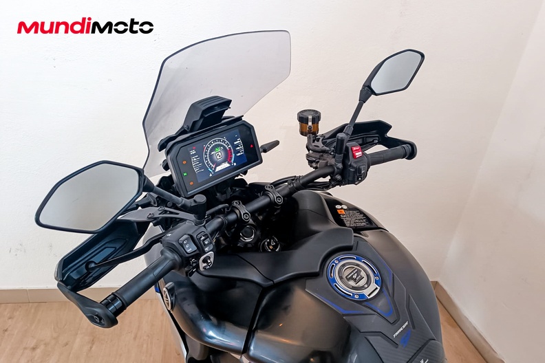 Motorbike image 10