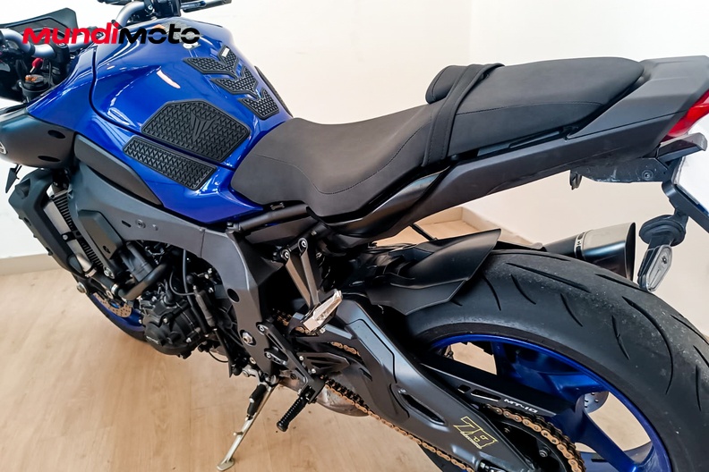 Motorbike image 8