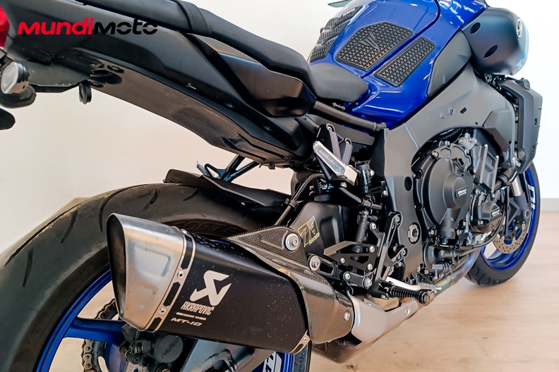Motorbike image 3