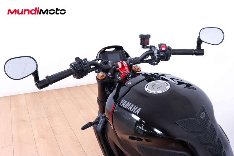 Motorbike image 10