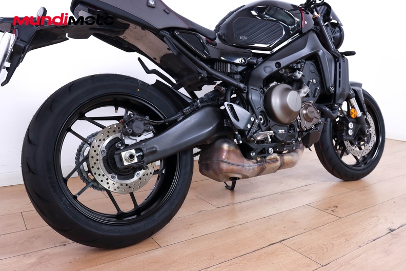 Motorbike image 3