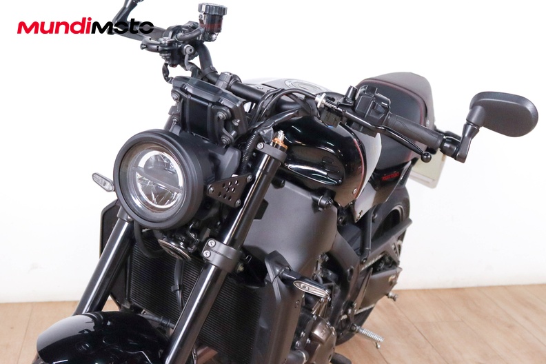 Motorbike image 8