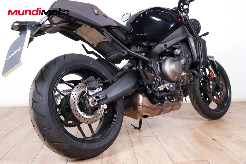 Motorbike image 3