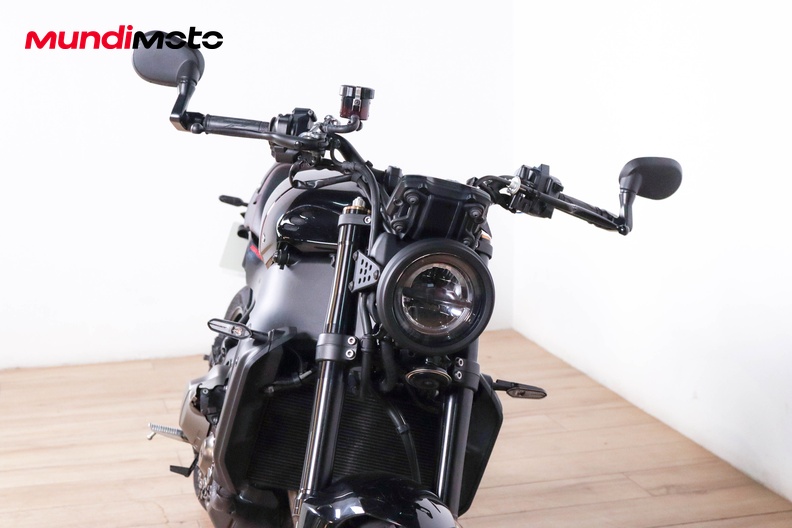 Motorbike image 4