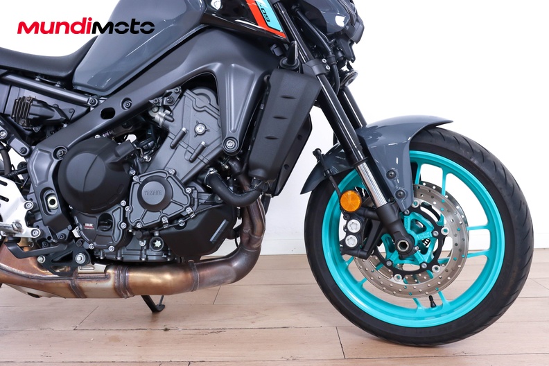 Motorbike image 12