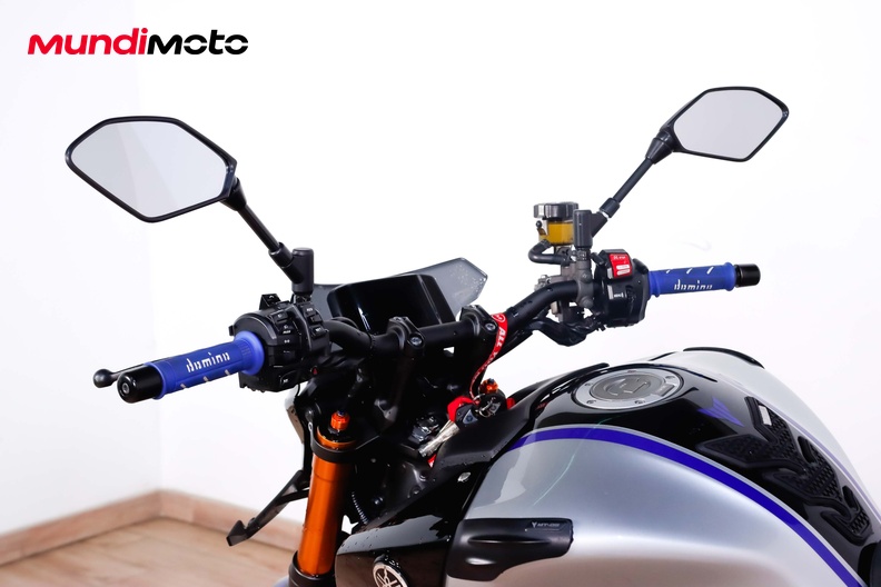 Motorbike image 10