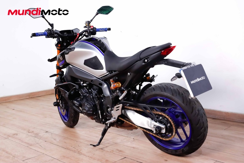 Motorbike image 6