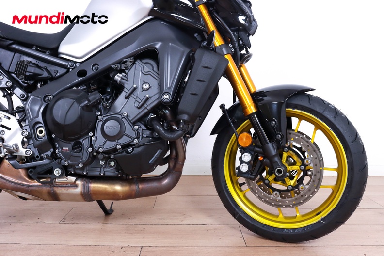 Motorbike image 13