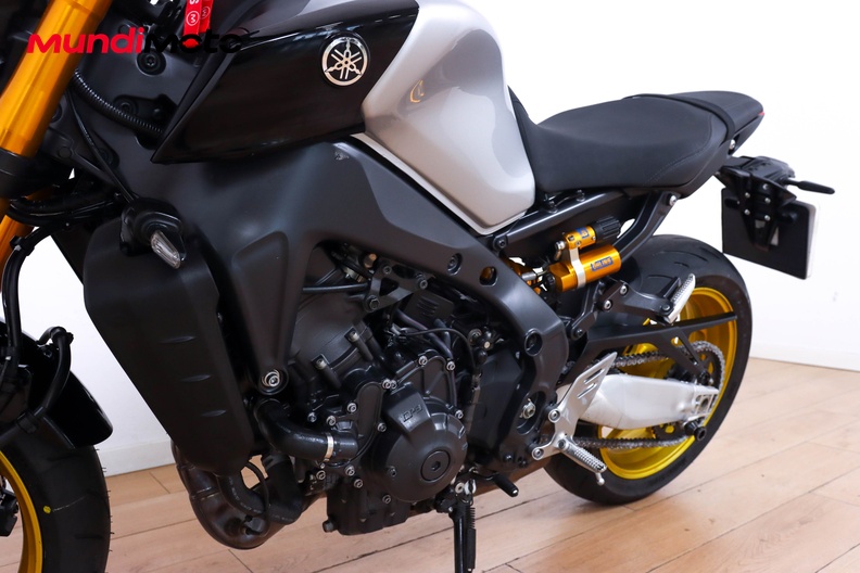 Motorbike image 8