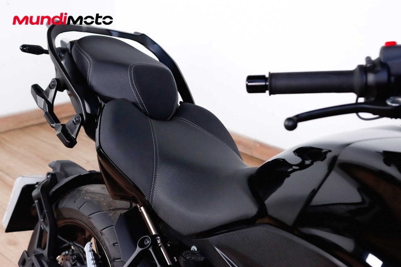 Motorbike image 13