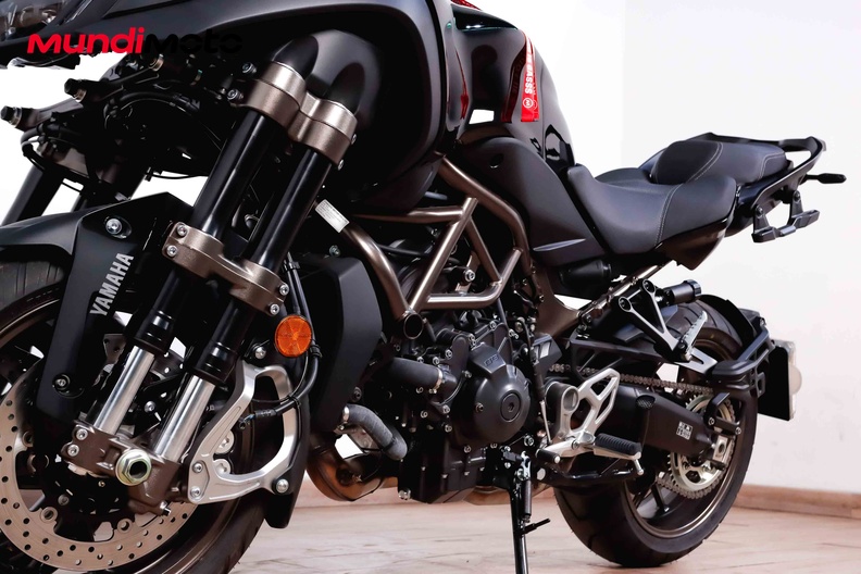 Motorbike image 8
