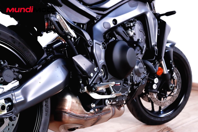 Motorbike image 3