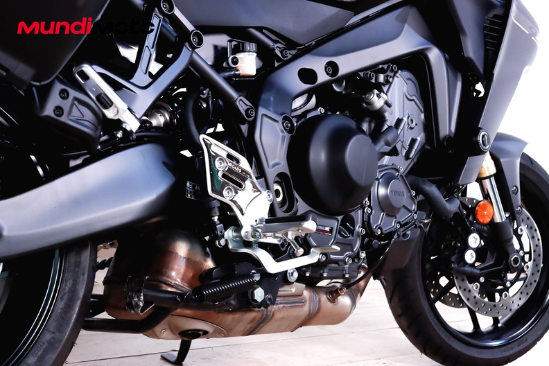 Motorbike image 3