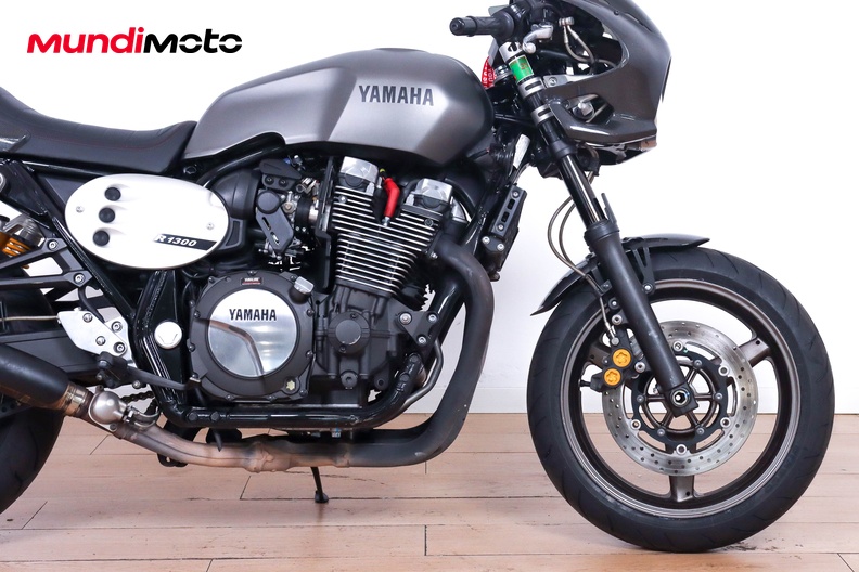Motorbike image 13