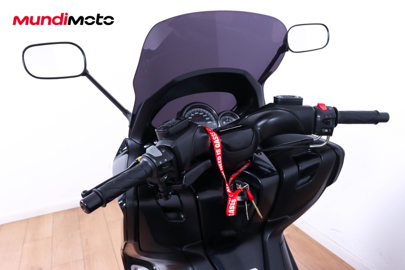 Motorbike image 10