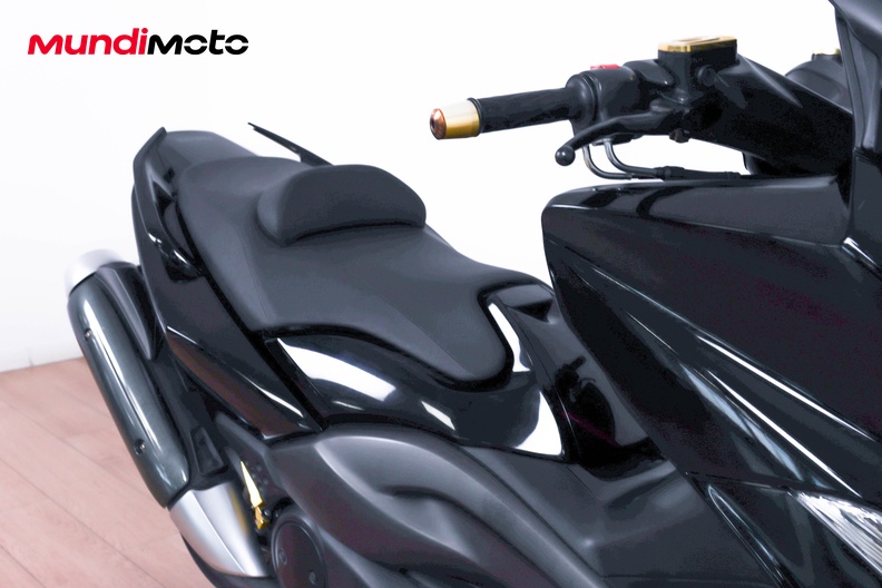 Motorbike image 12