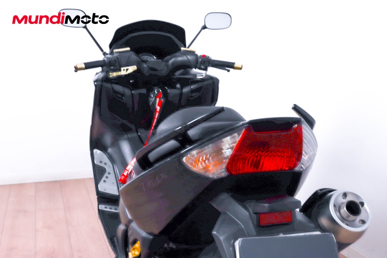 Motorbike image 9