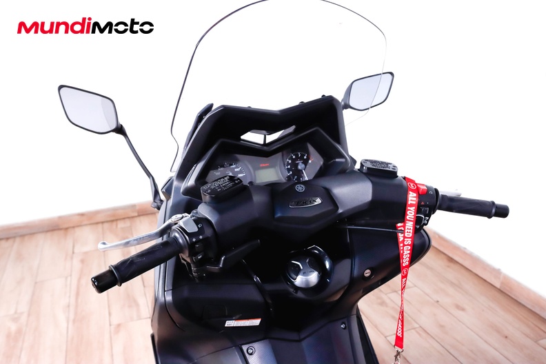 Motorbike image 10