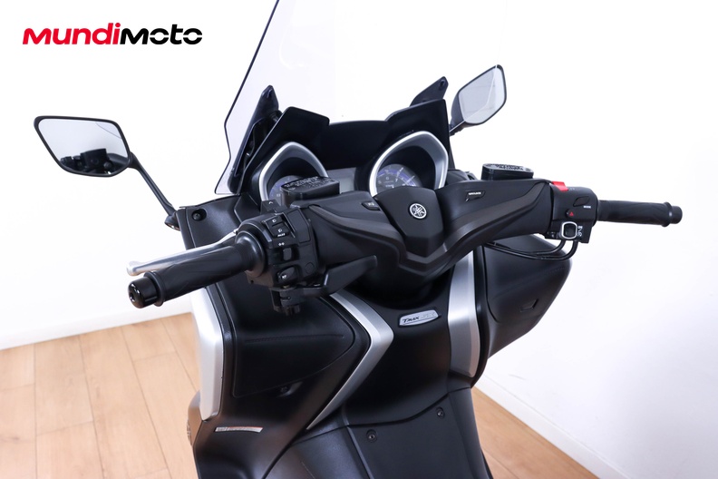 Motorbike image 10