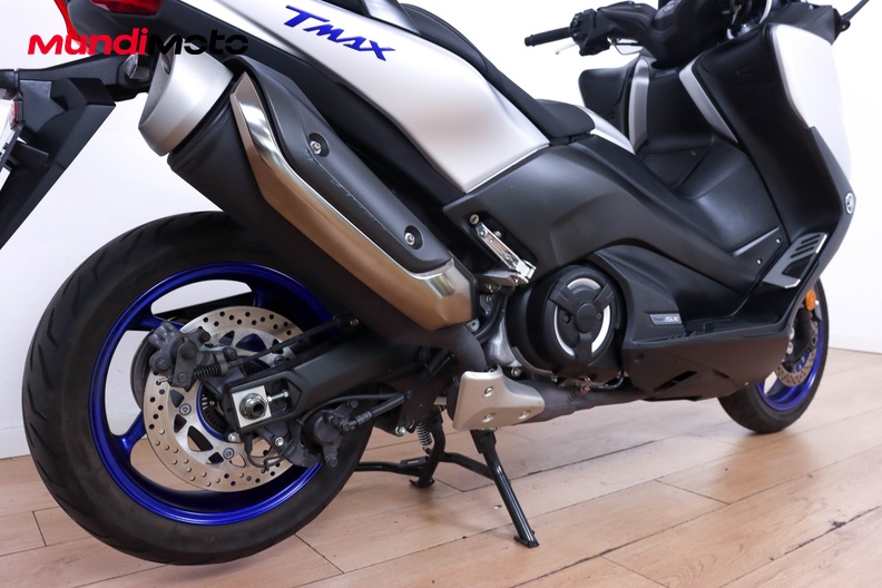 Motorbike image 3