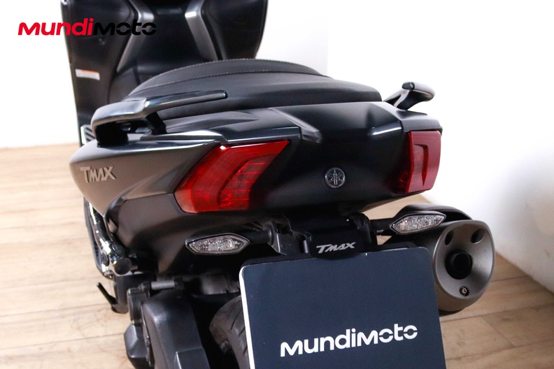 Motorbike image 9
