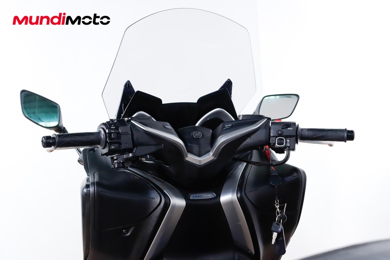 Motorbike image 10