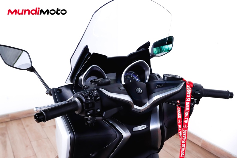 Motorbike image 10