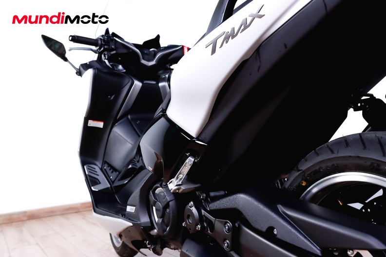 Motorbike image 9
