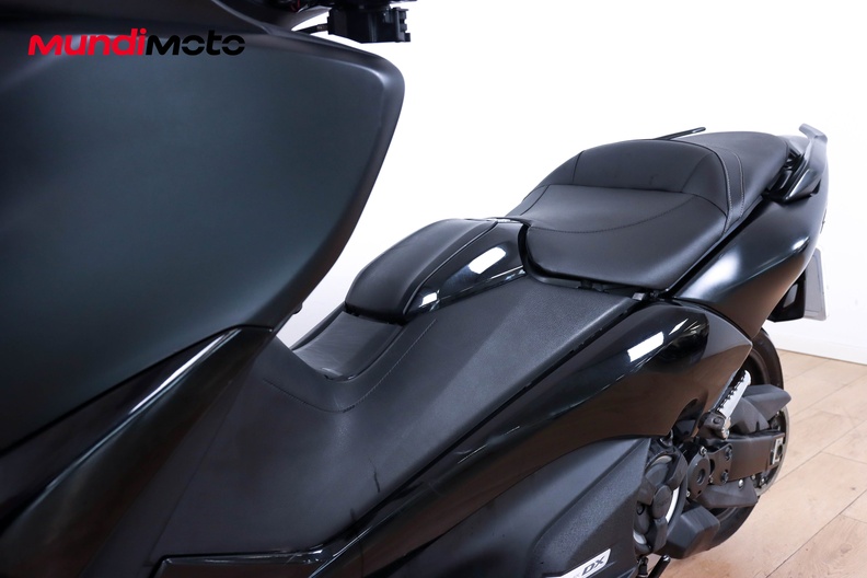 Motorbike image 8