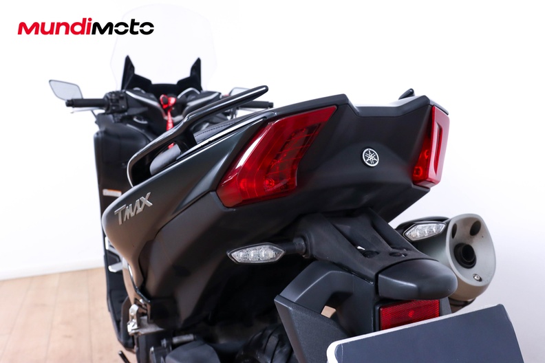 Motorbike image 9