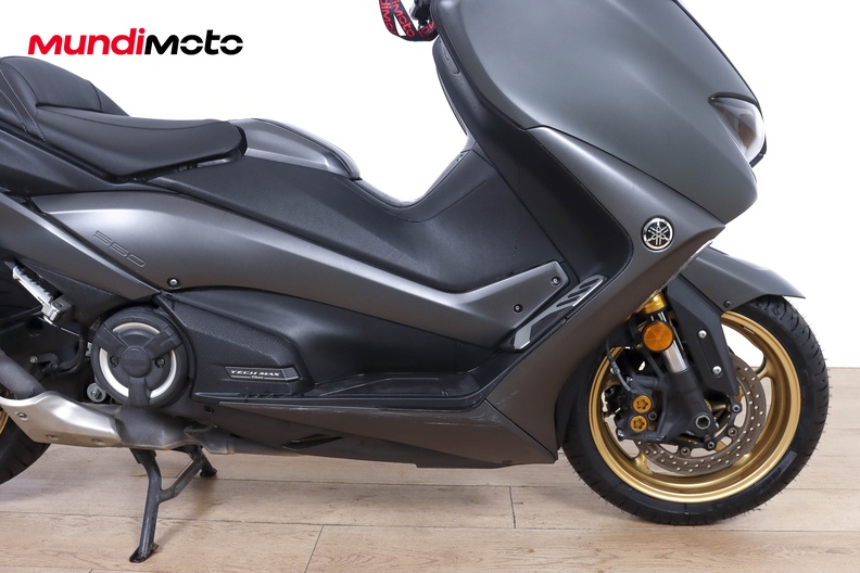 Motorbike image 13