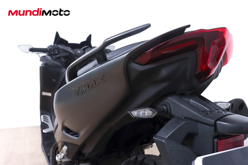 Motorbike image 9