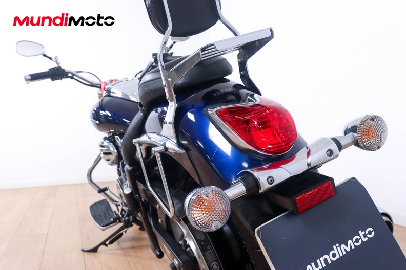 Motorbike image 9
