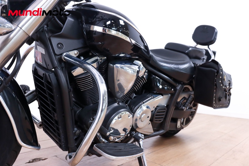 Motorbike image 9
