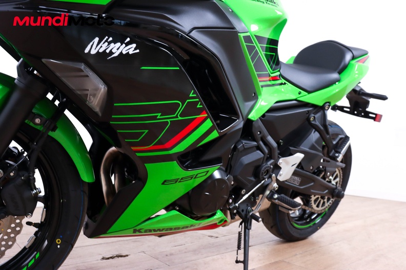 Motorbike image 9