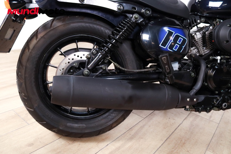 Motorbike image 3