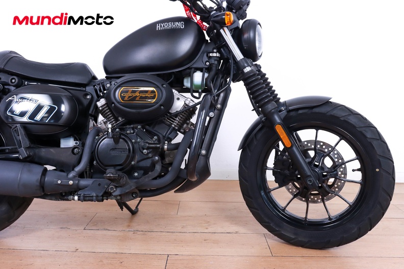 Motorbike image 12