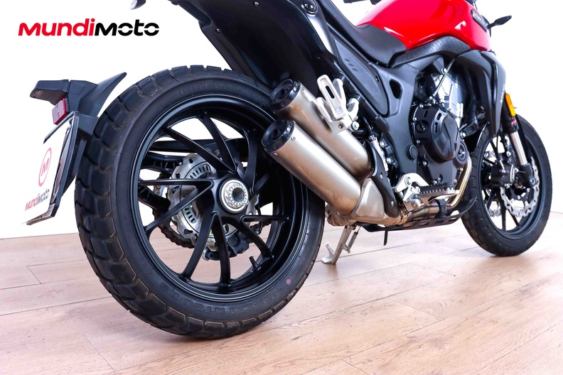 Motorbike image 3